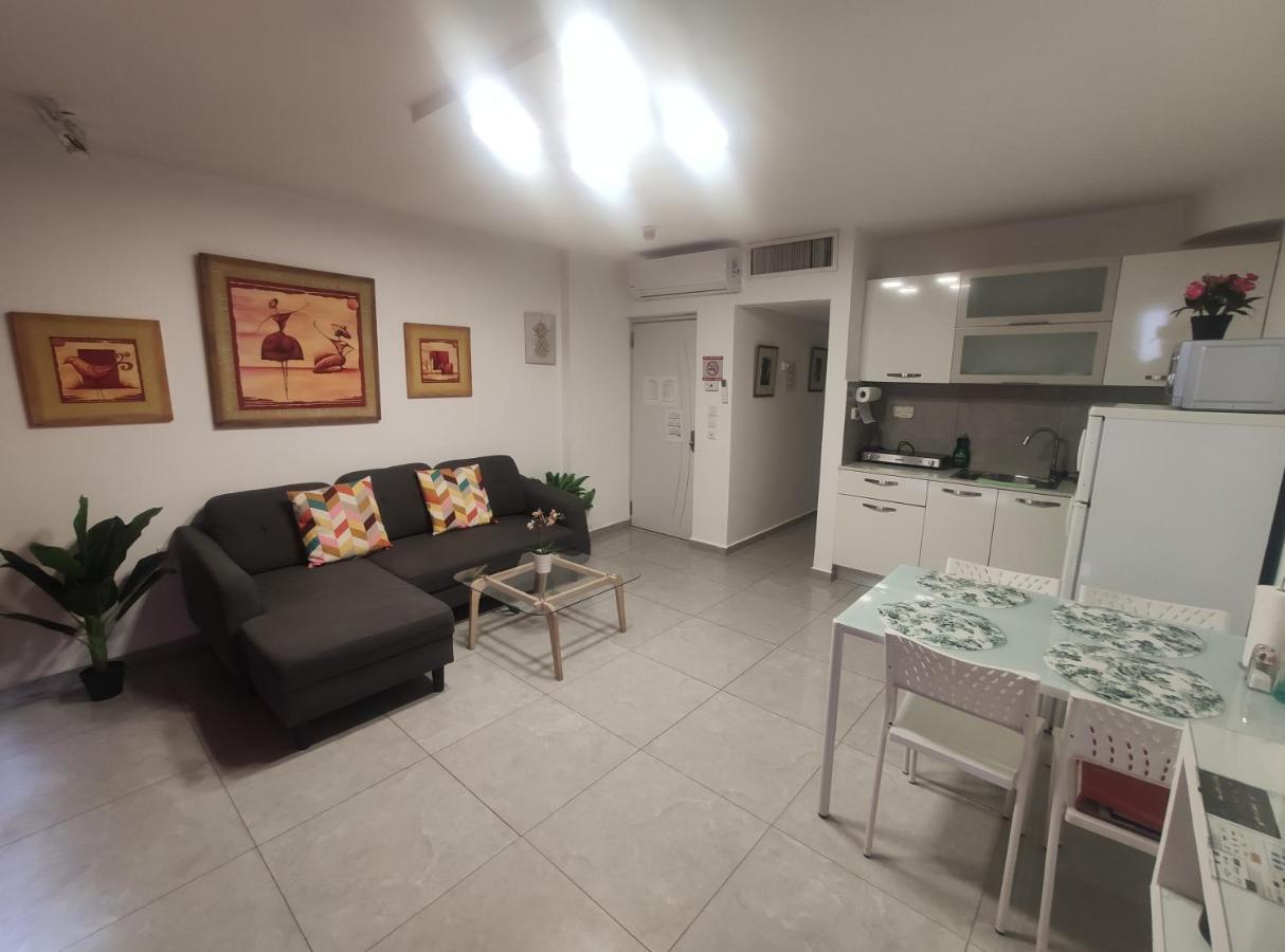 Vacation Apartment Eilat Buitenkant foto