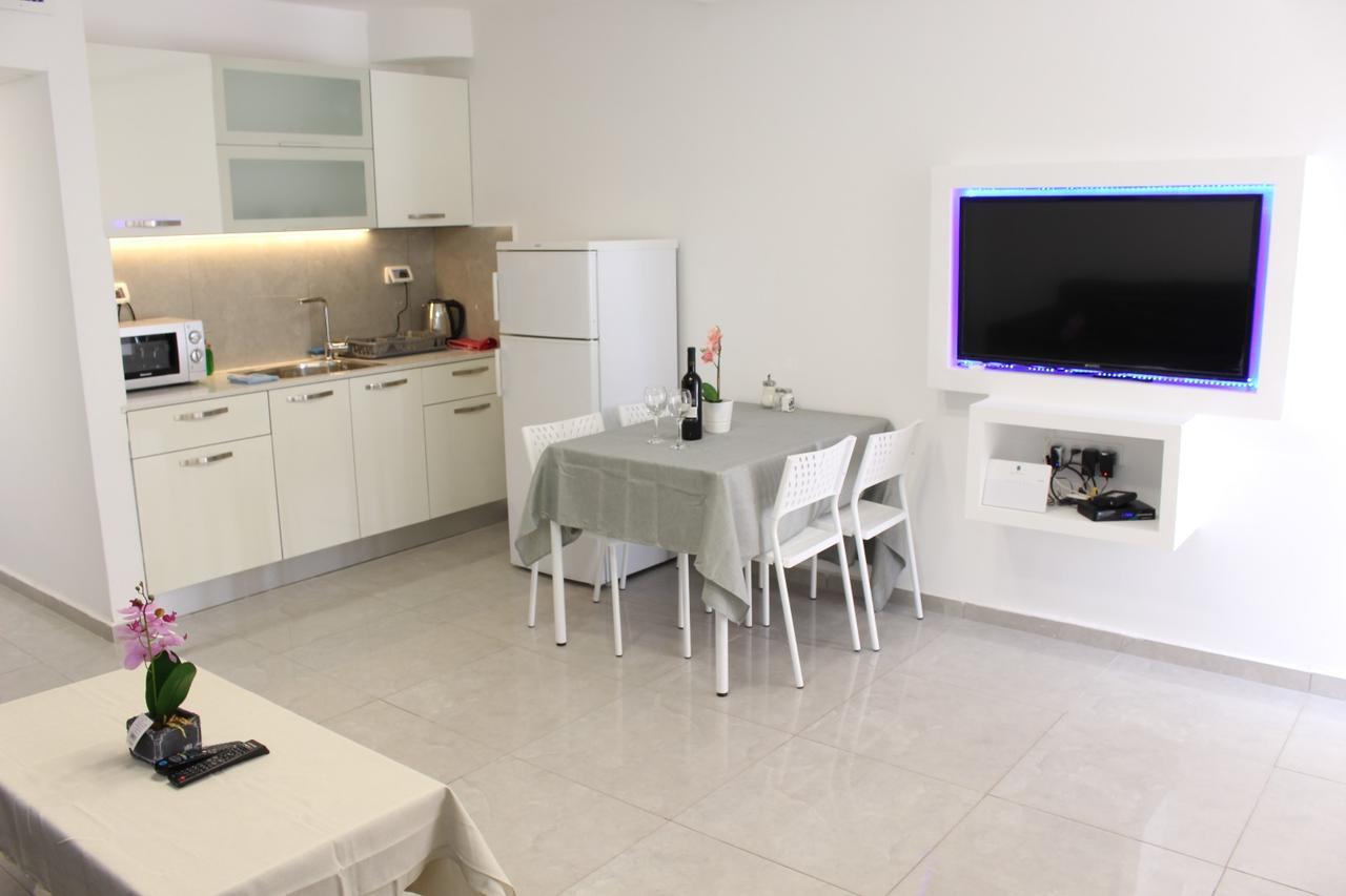 Vacation Apartment Eilat Buitenkant foto